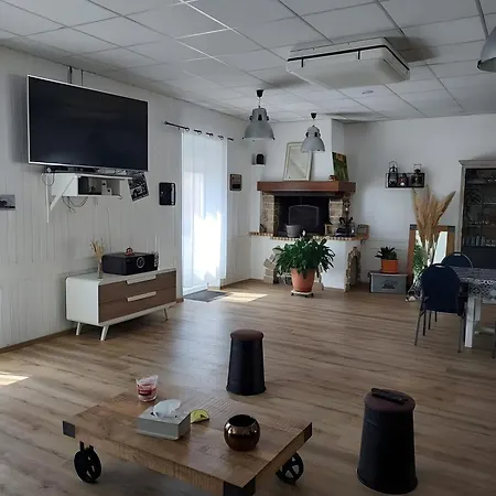 Frühstückspension Et Table D'hotes Les Gones